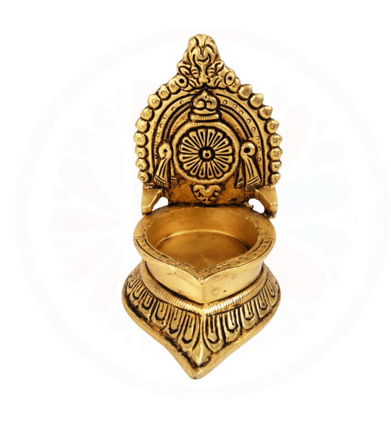 #BrassDeepak #DiyaDecoration #BrassDiya #TraditionalLighting #BrassLamp #DiwaliDecor #HomeDecor #Ind