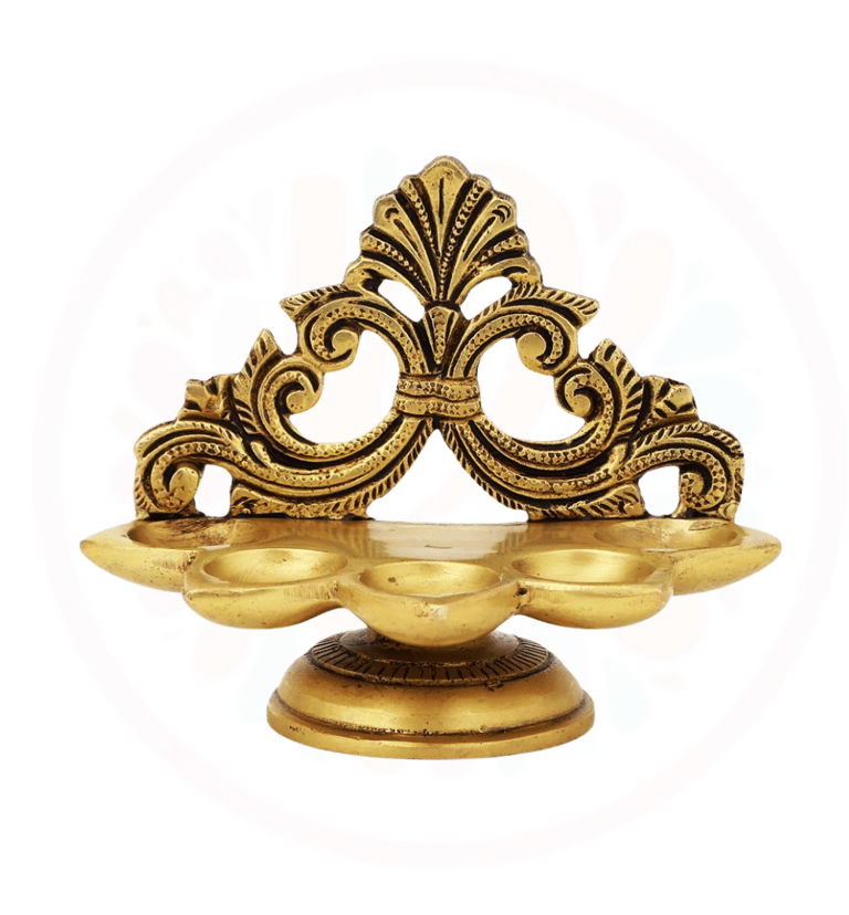 #BrassDeepak #DiyaDecoration #BrassDiya #TraditionalLighting #BrassLamp #DiwaliDecor #HomeDecor #Ind