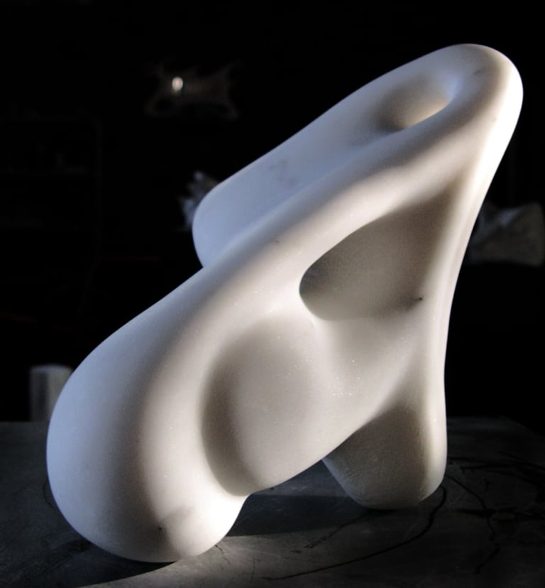 Marco Bustamante sculpture