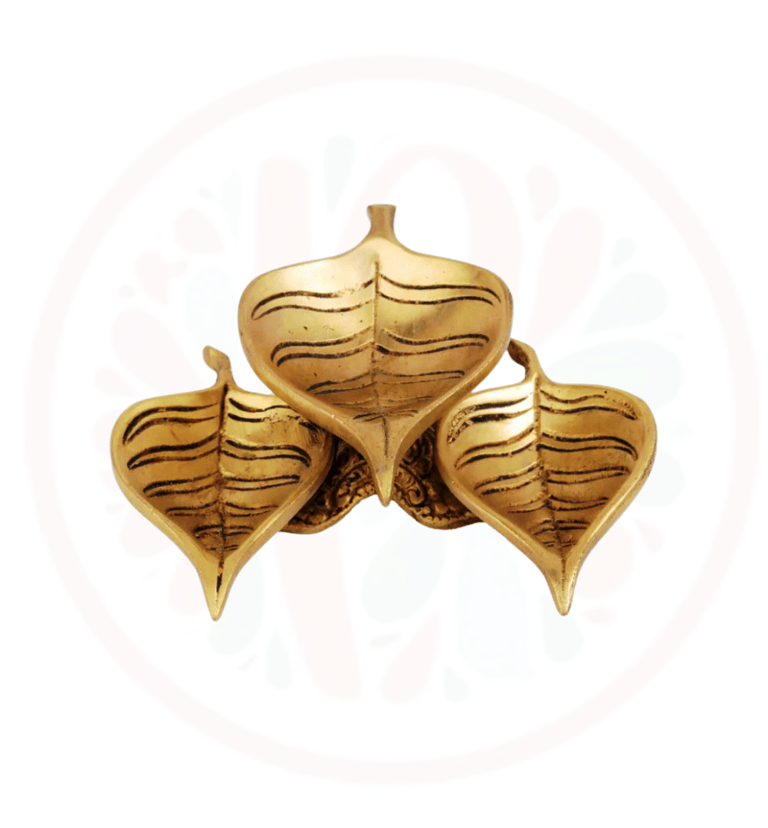 #BrassDeepak #DiyaDecoration #BrassDiya #TraditionalLighting #BrassLamp #DiwaliDecor #HomeDecor #Ind