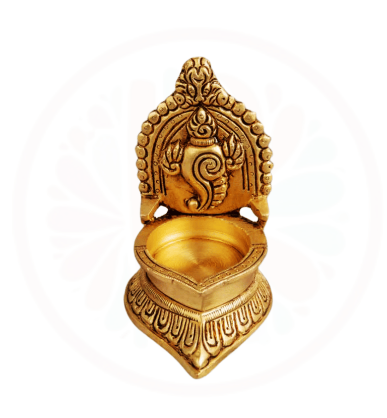 #BrassDeepak #DiyaDecoration #BrassDiya #TraditionalLighting #BrassLamp #DiwaliDecor #HomeDecor #Ind