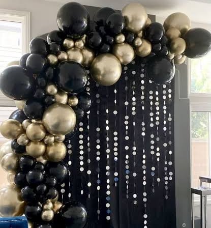 a black and gold balloon - shaped balloon - shaped balloon - shaped balloon