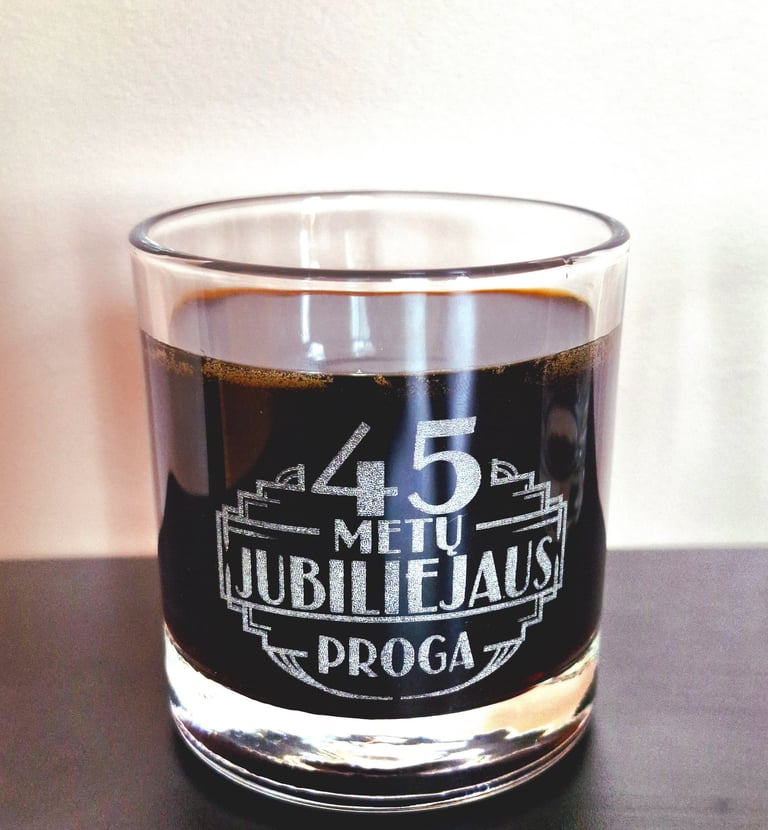 Graviruota taurė. Individualus Užsakymas. Panevėžys