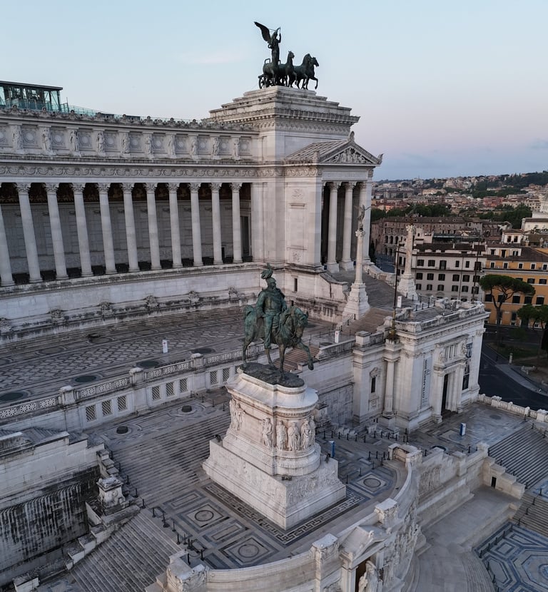Piazza Venezia a Roma da drone 2025