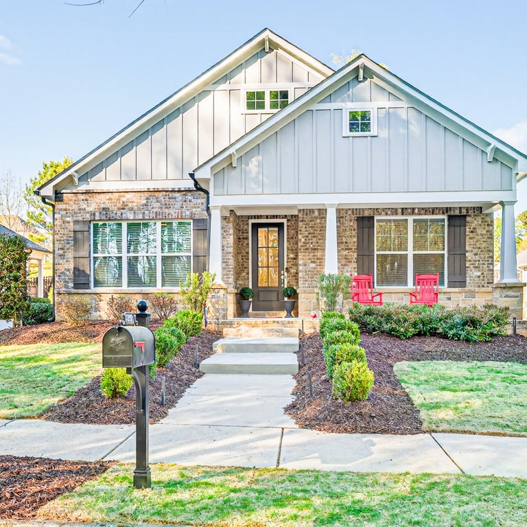 red-rocker-athens-front-ext