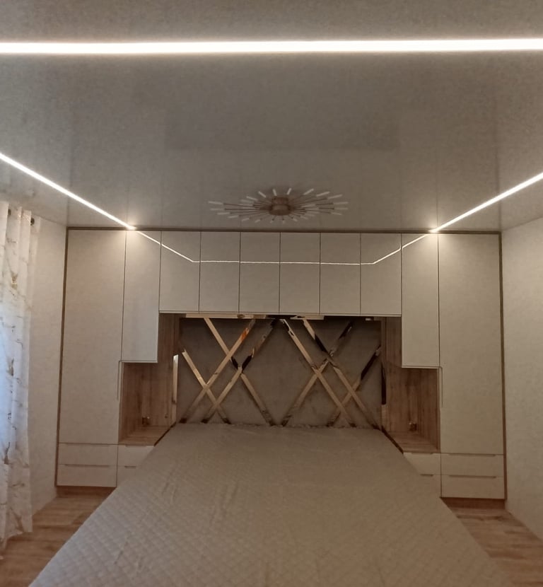 šviečiančios led lubos