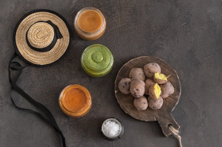 Almogrote y papas arrugadas