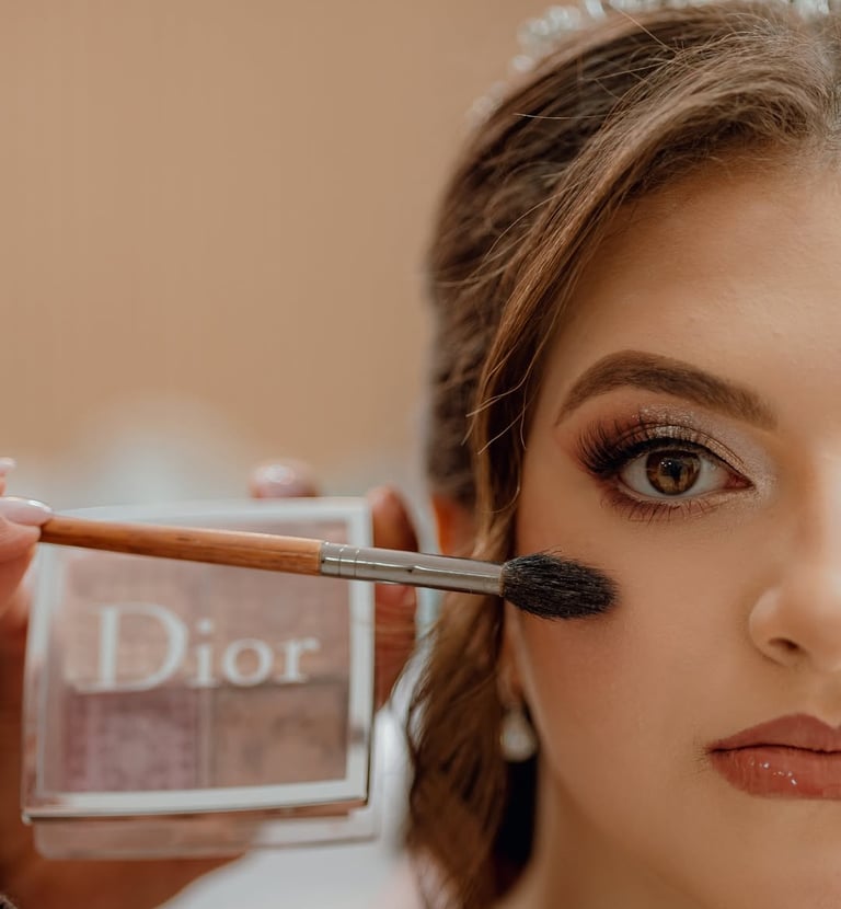 curso de automaquiagem maquiagem em araucaria maquiadora em Araucária noivas maquiagem debutantes