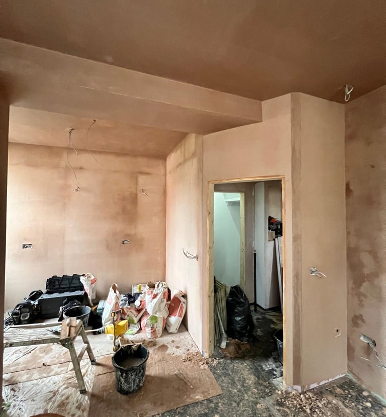 Local plastering service near Worcester, perfectly smooth walls by D and N Plastering.