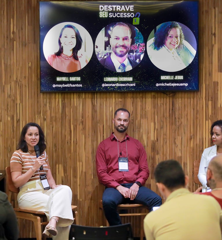 Participante do Destrave Seu Sucesso falando da sua experiência positiva  no evento.