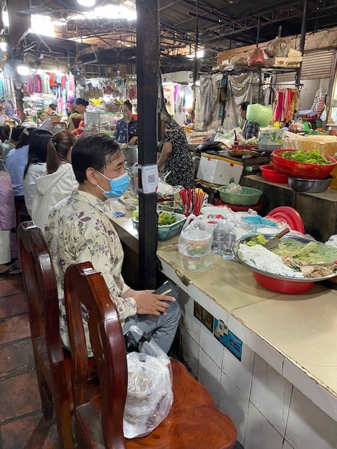 Toul Tompong Market (Russian Market)