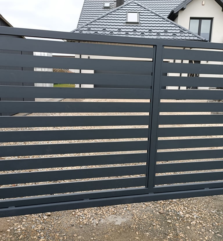 Brama przesuwna aluminium 