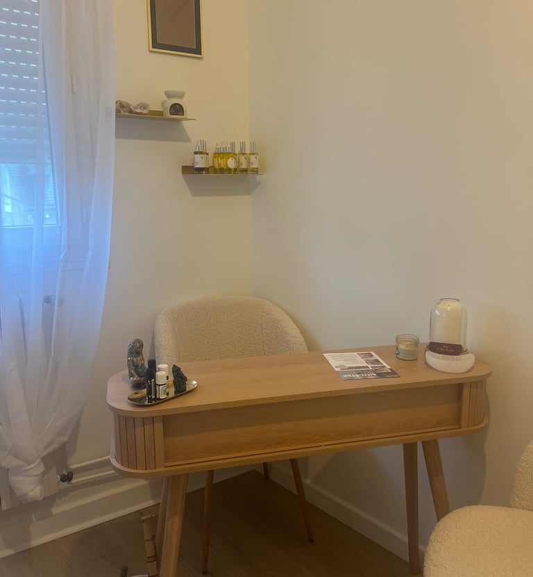soin-visage-confiance-claire-leydier-massage-massageholistique-holistique-therapie-massotherapie-sonotherapie-drainagelymphat