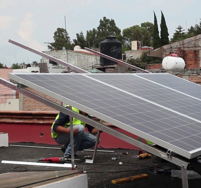 Panel solar techo inclinado