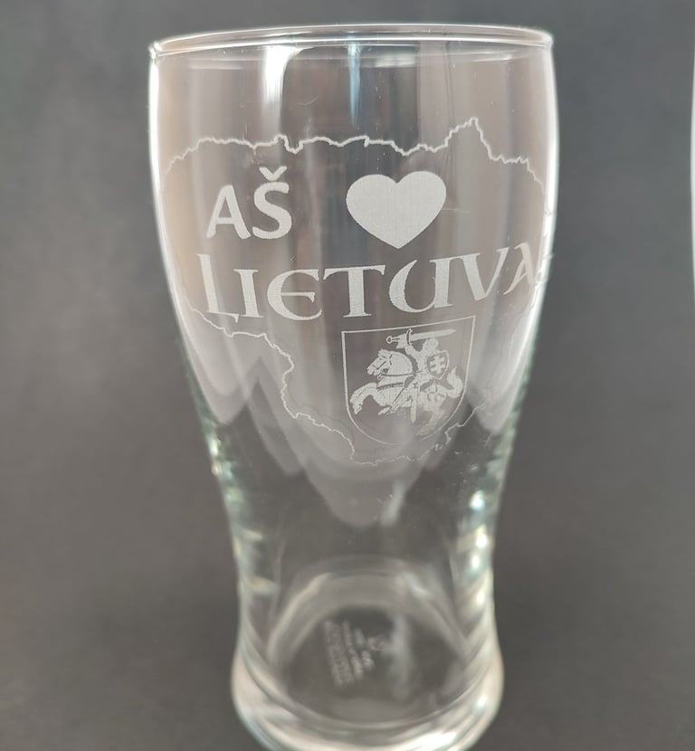 Graviruotas bokalas. Individuals graviravimas. Panevėžys