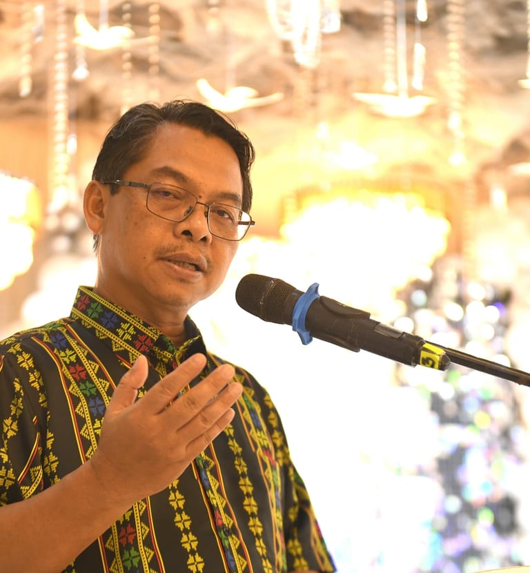 Timbalan Menteri Pendidikan Tinggi, Mustapha Sakmud