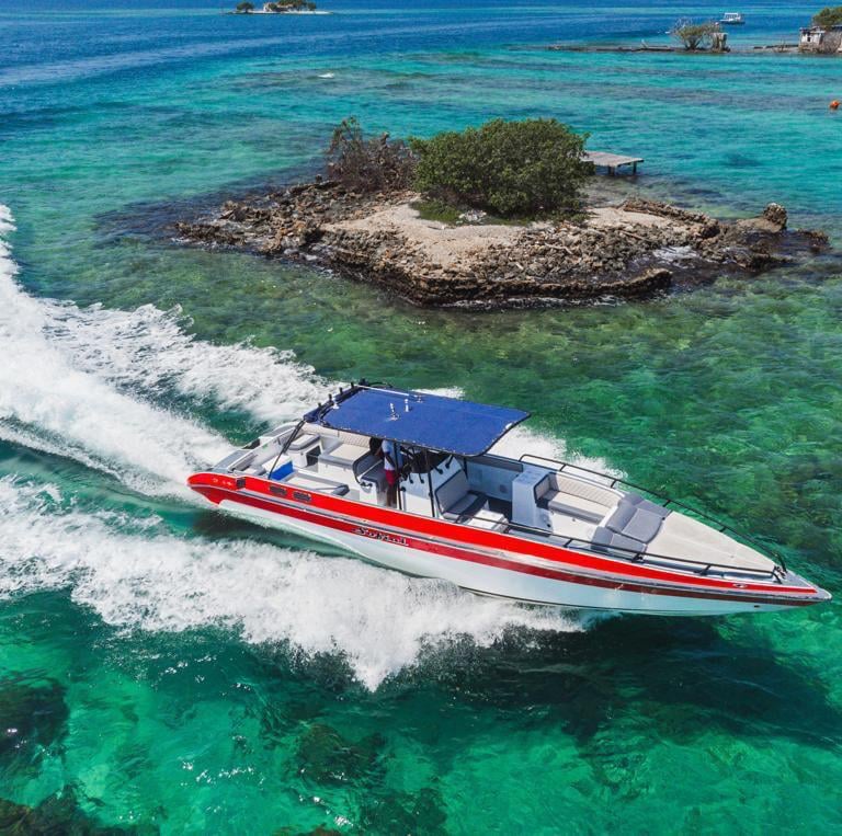 Alquiler del lancha de lujo en cartagena 