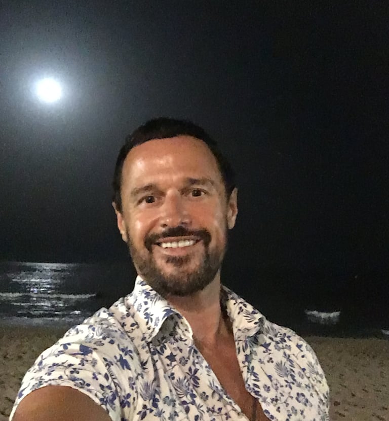Raphaël Pathé Author in Sitges Spain