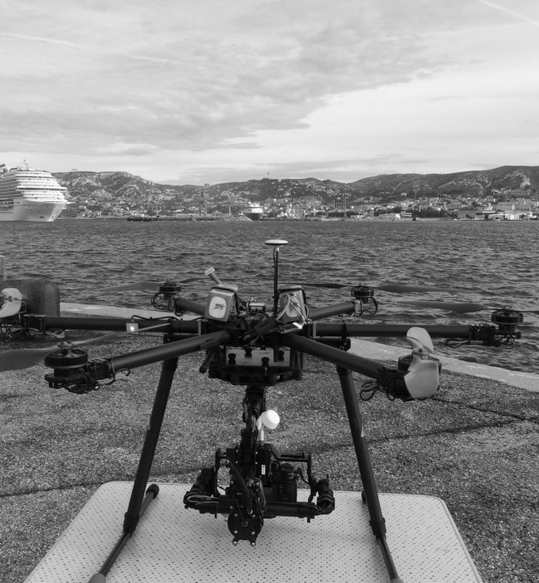 Drone dans le port de Marseille