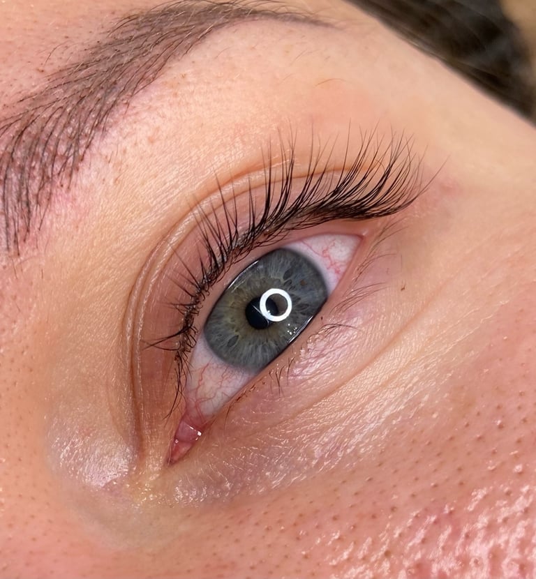 makijaż permanentny powieki we Wrocławiu