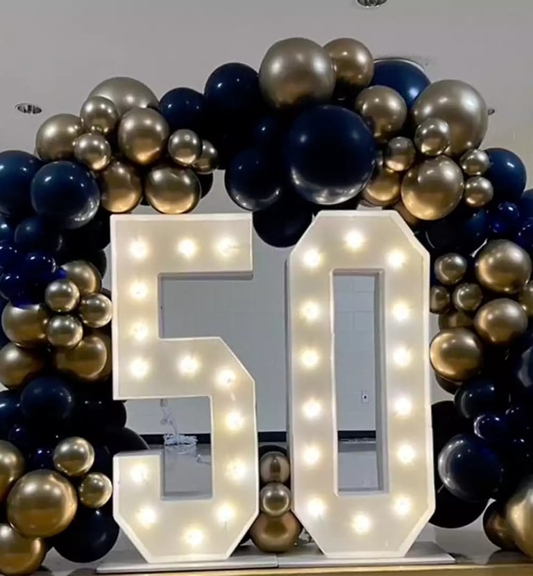 a large number of balloons and balloons in a room