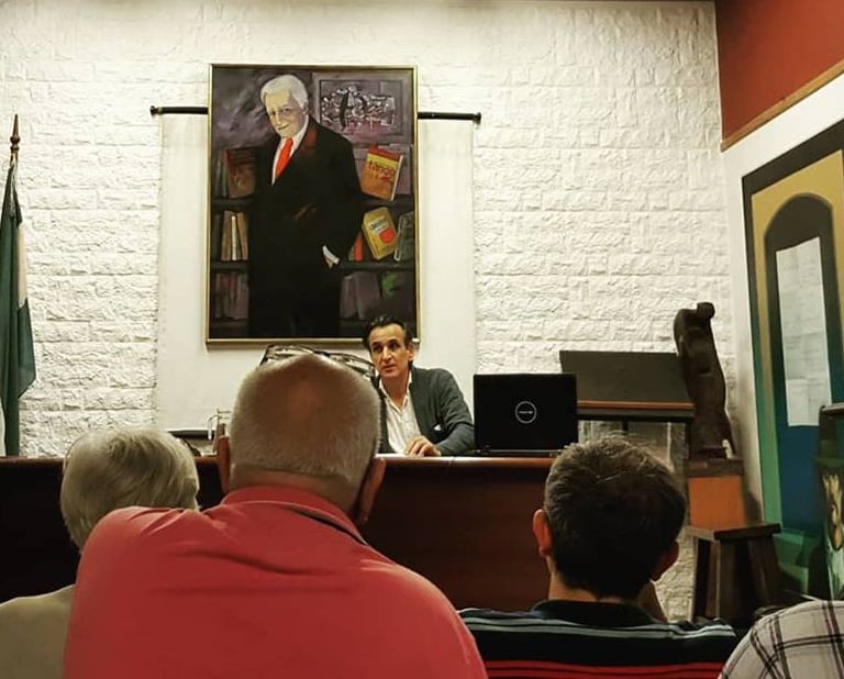 Conferencia de Marcelo Castelo en la Academia Porteña del Lunfardo