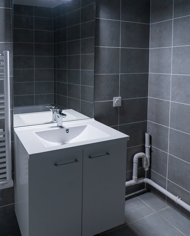NOISY-LE-GRAND_immeuble_salle de bain