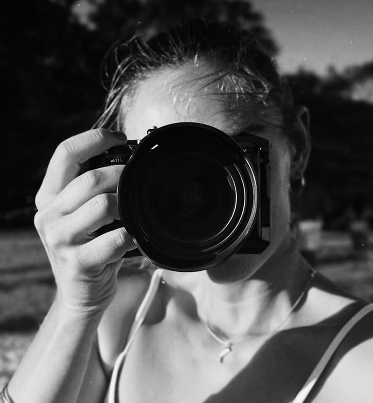 le photographe de l'équipe de Momo Surf School à Lanzarote