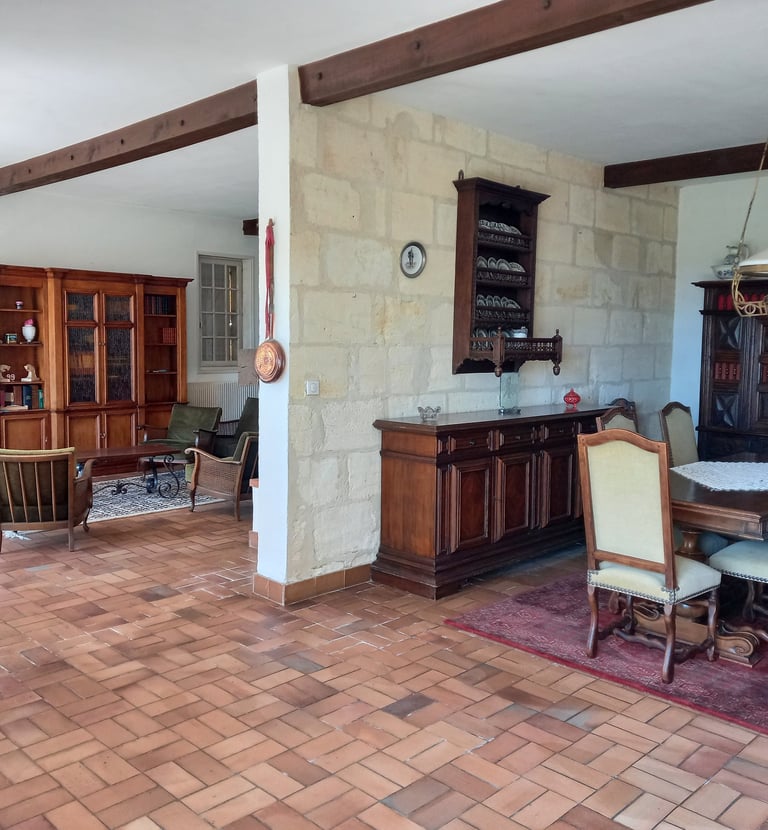 Frankrijk Zuid West Huis te koop Nieuw Aquitaine Gironde Verblijf Woonkamer Eetkamer2