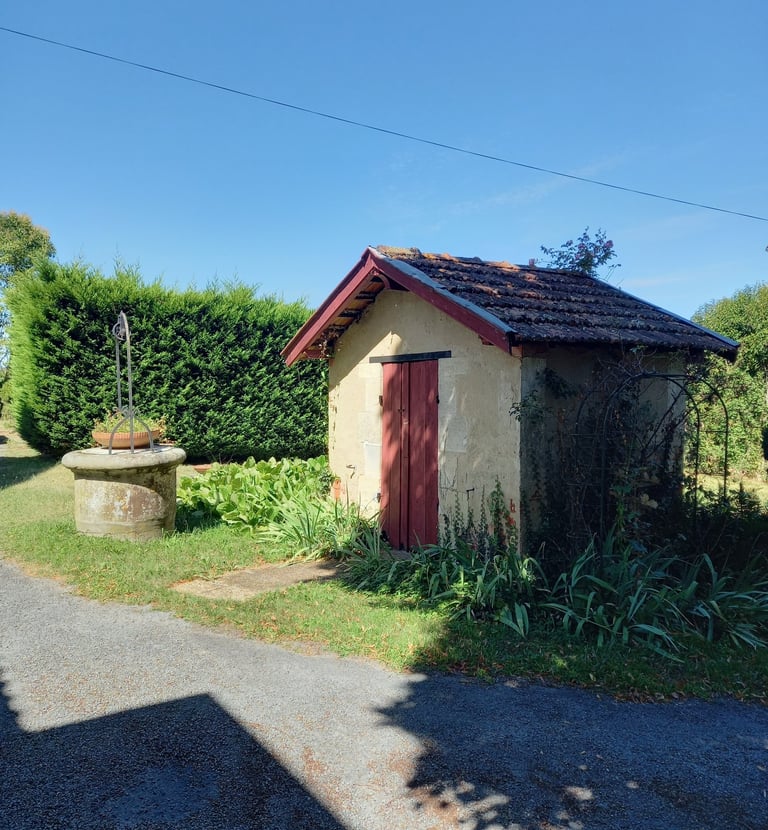 France-South-West-Gironde-Pompignac-Property for sale-lean_to2