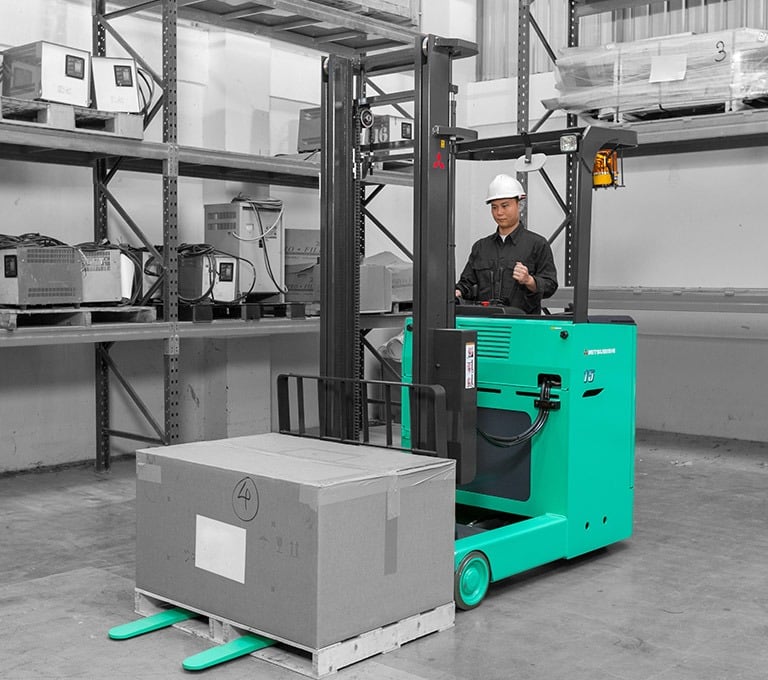 RBS3 Reach Truck