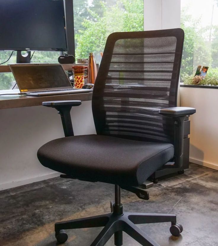 Office chair base replacement service in Mumbai by Chetan Chair Repairing