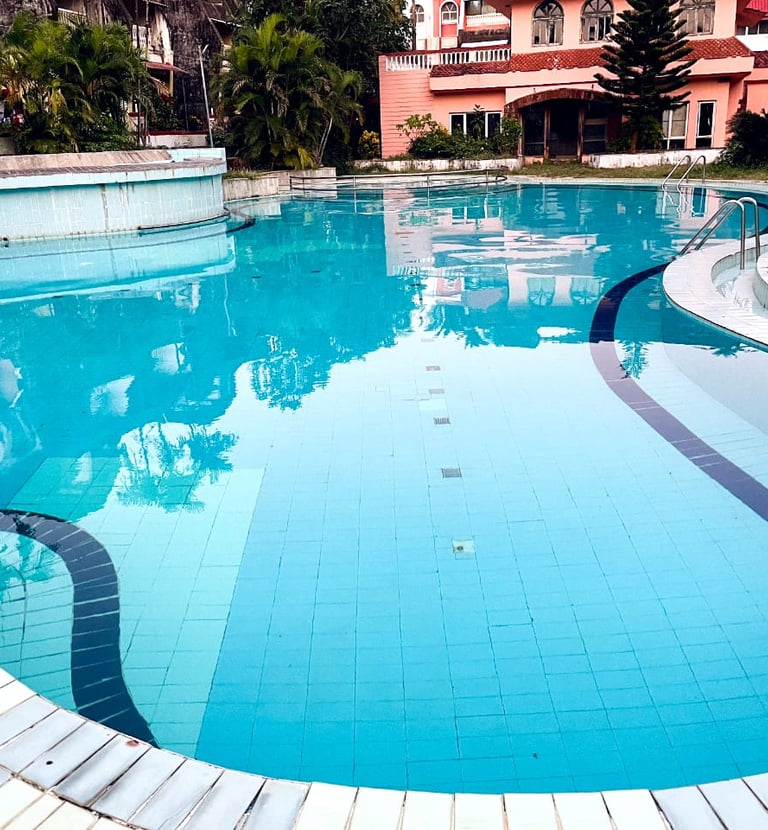Goa bungalow with swimming pool