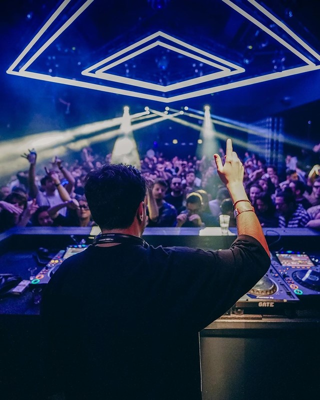 gate club paris best club paris table booking