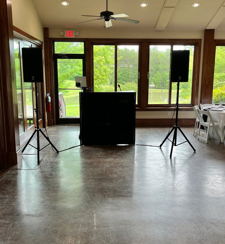 DJ Smoov wedding setup.