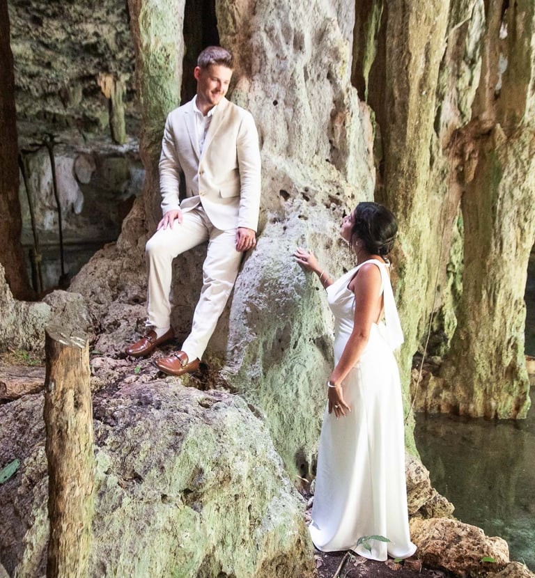 Tulum cenote Elopement