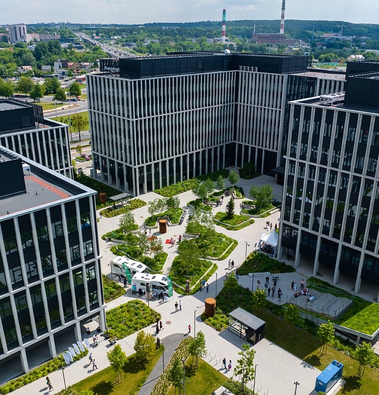VC Business Garden, NEWSEC, fasado valymo darbai
