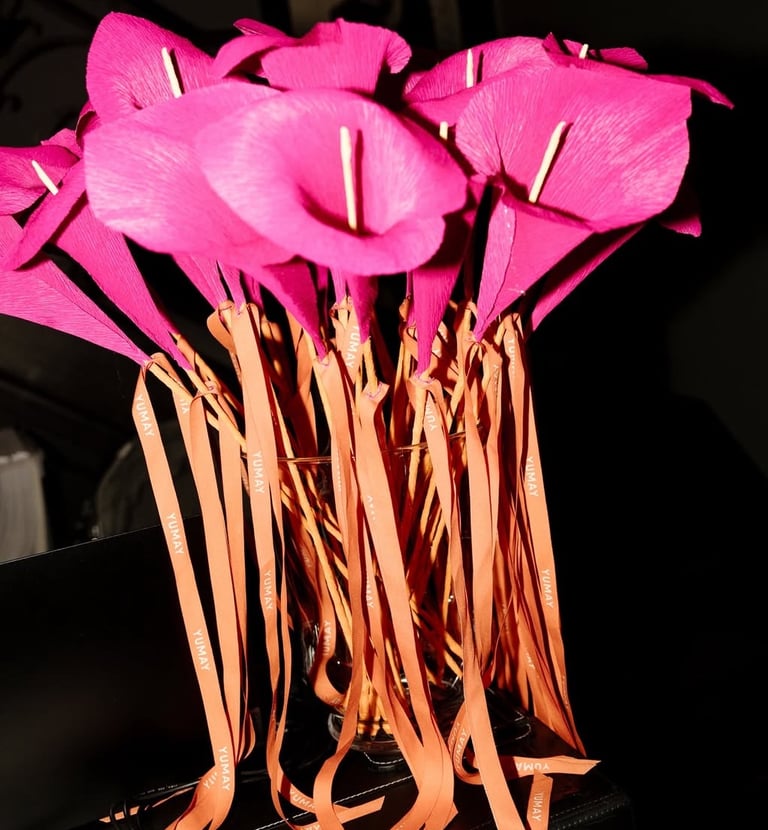 fleur en papier pour un évènement