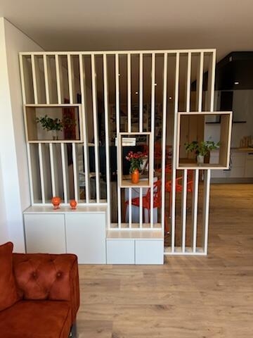 Installation d'un claustra sur mesure à Morteau LR Agencements Besançon Franche Comté