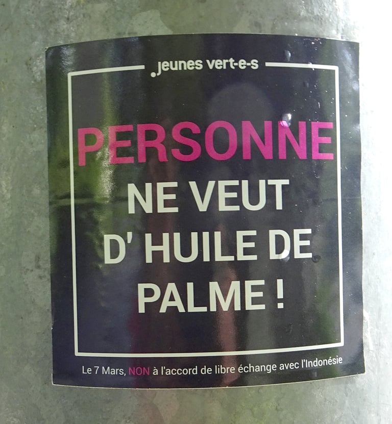 Autocollant des "jeunes Vert-e-s suisses" contre l'huile de palme