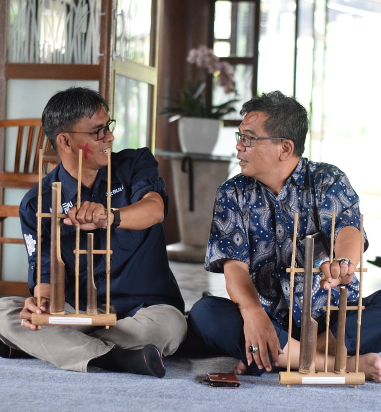 angklung ujo