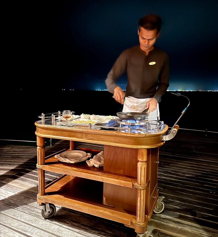 Baros Maldives dinner service