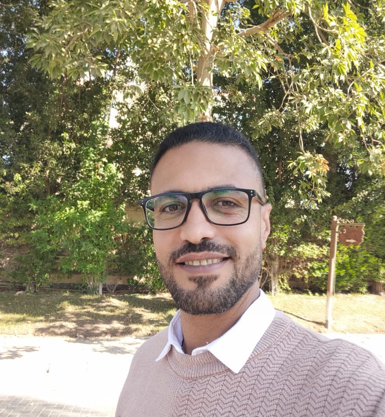 أحمد رجب مؤسس سكن هيل للتمريض المنزلي ورعاية الحالات الحرجة بمصر