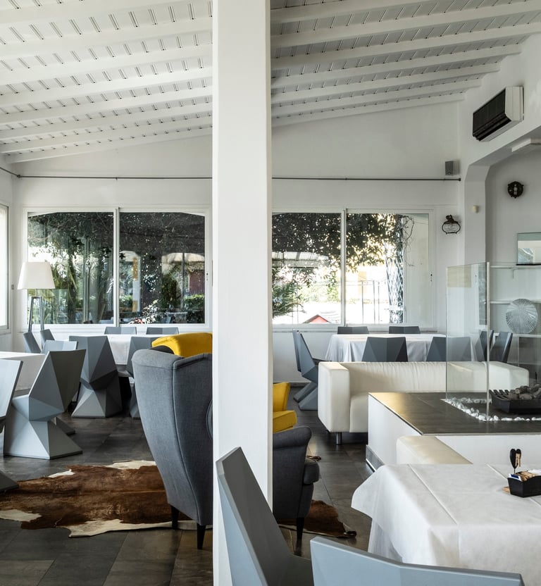 Interno del Ristorante LUV, Fiumaretta con Mauro Ricciardi