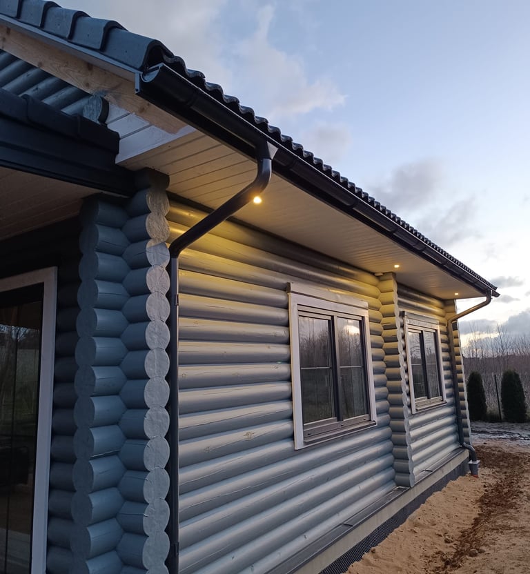 Rąstinio namo apšvietimas