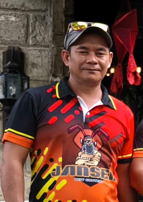 Officer-in-Charge Mr. Rommel Quivis of Bacolod Pest Control supervising FDA-licensed pest control
