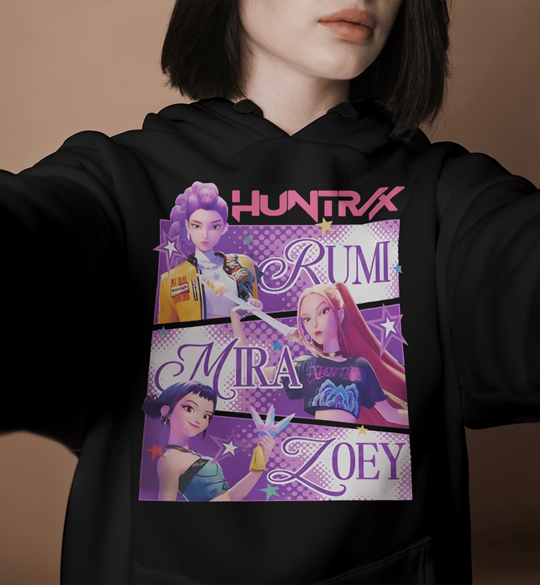 rapariga com hoodie preta das huntr/x k-pop