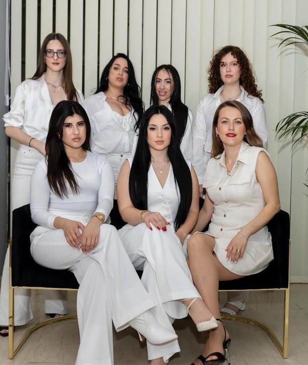 Sara with students of the seminar