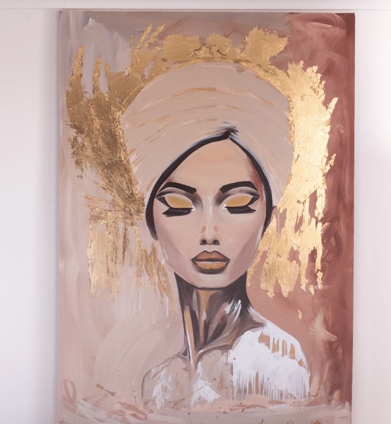 Pintura en lienzo hecha a mano, retrato con turbante y acabados en oro, arte único para decoración.