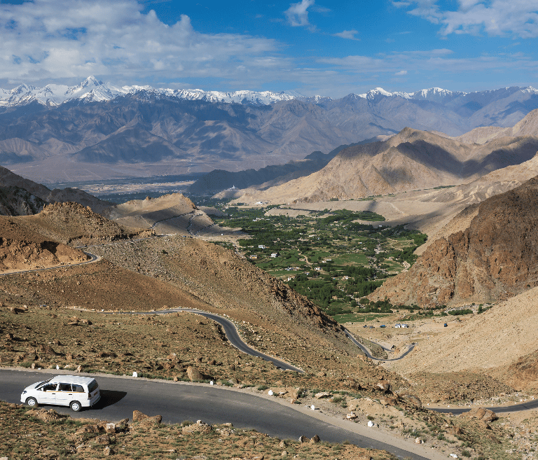 Toyota Innova taxi in Leh, Ladakh